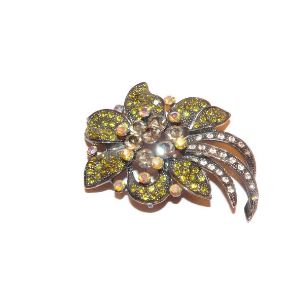 Vintage Rhinestone Flower Brooch - Picture 3 of 4